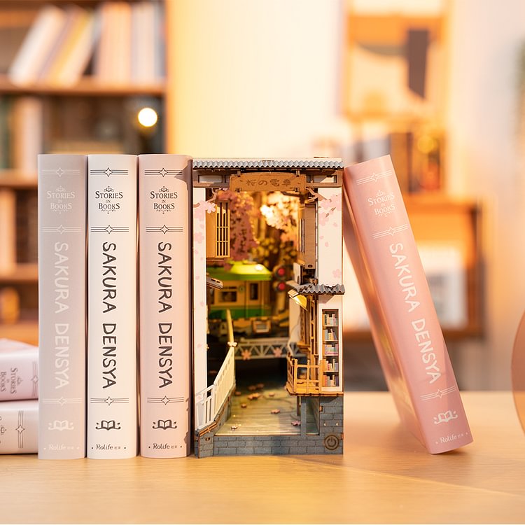 Rolife Book Nook Shelf Insert - Falling Sakura TGB05